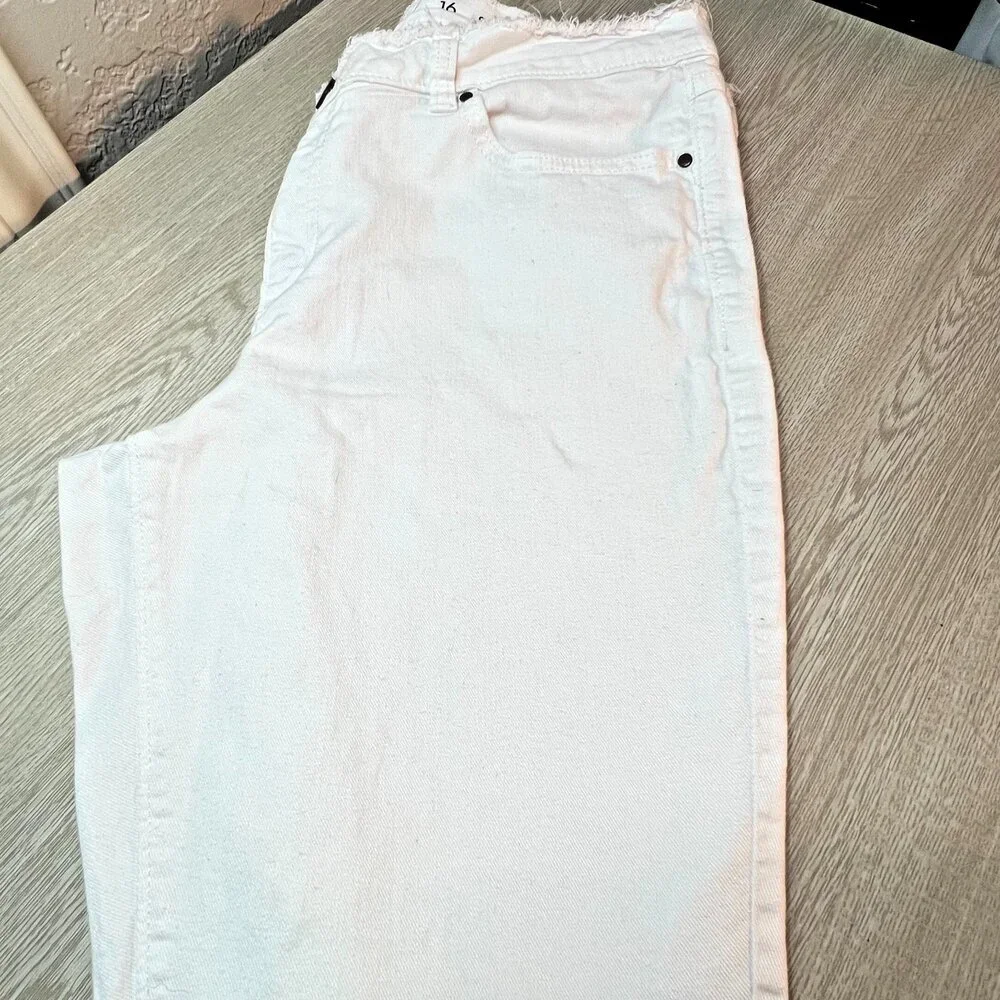 Lauren Conrad Capri Jeans Womens Size 16 White 5-Pocket Skinny Stretch Raw Edge